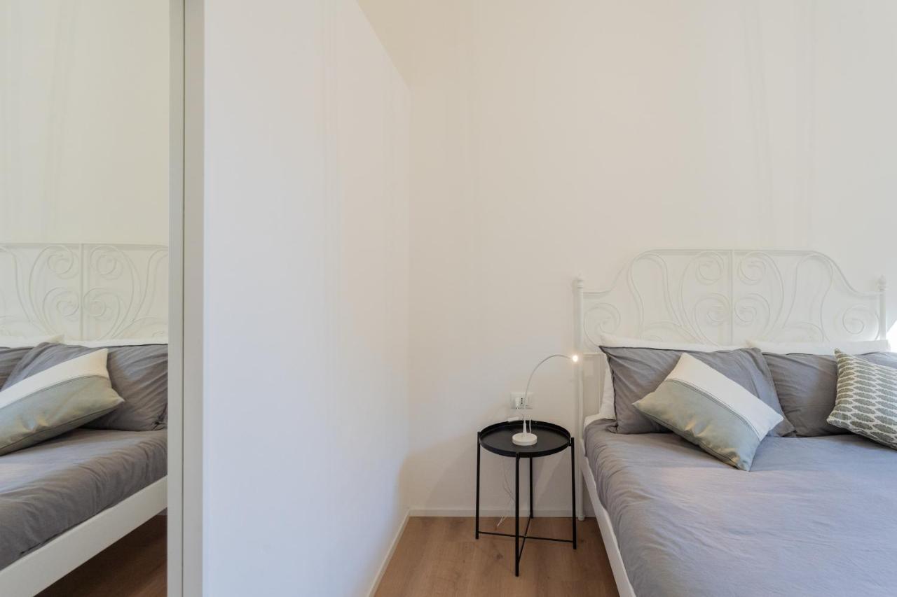 Lovely Corner In The Heart Of The Lake By Rent All Como Exterior foto